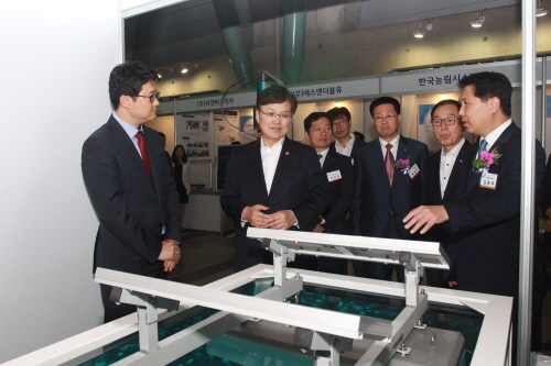 사진1.한화그룹 충남창조경제혁신센터1주년행사1.jpg