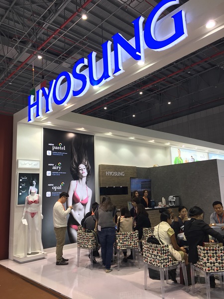 1. 인터텍스타일 상하이 효성 부스.JPG