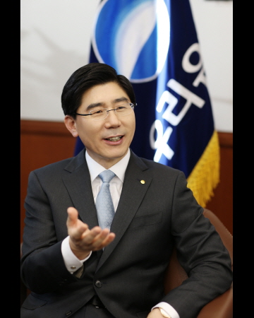 크기변환_이광구 우리은행장 프로필 사진.jpg