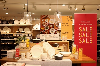 [한샘 2일 보도자료] 한샘플래그샵 방배점 생활용품관.JPG