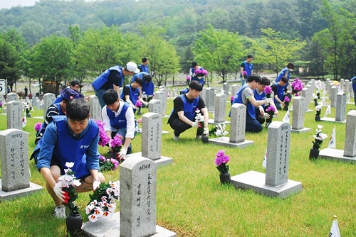 한진 국립현충원 봉사활동.jpg