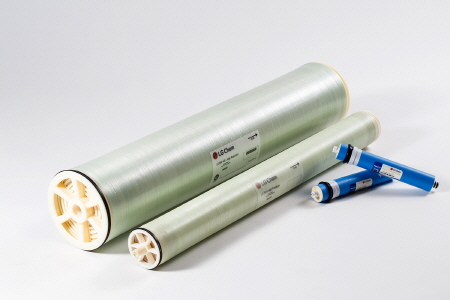 크기변환_[첨부사진②] LG화학 수처리 RO필터 제품 모음.jpg