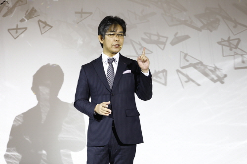 크기변환_사진자료_렉서스 인터네셔널 아사히 토시오 수석 엔지니어.jpg