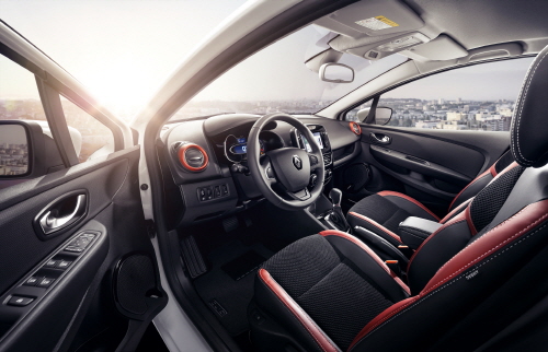 크기변환_Renault_CLIO_5.jpg