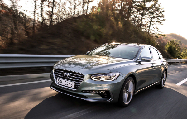 [크기변환]그랜저(IG) 주행사진4.JPG