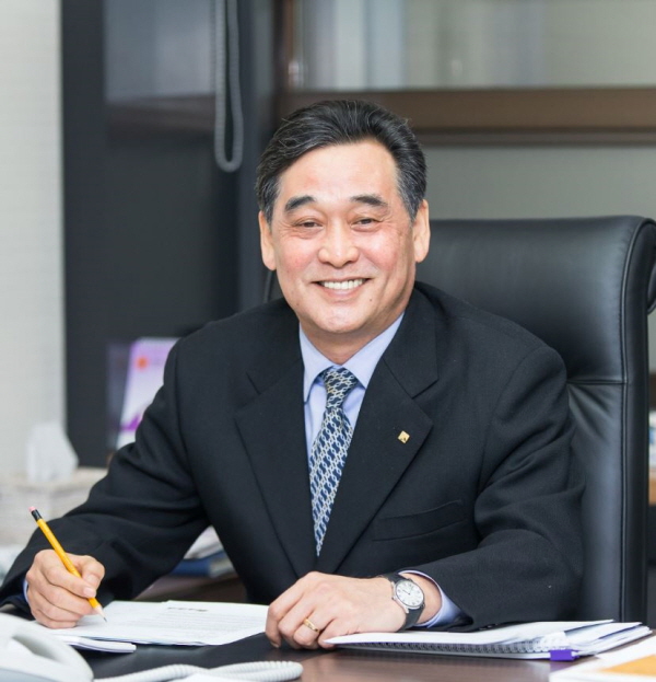 [크기변환]JB금융그룹 김기홍 회장.JPG