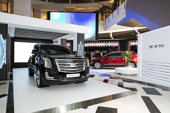 캐딜락_IFC몰 전시_1.jpg