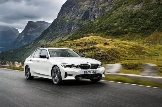 사진-BMW 뉴 320d 2019 올해의 안전한 차 최우수 차량 선정.jpg 사진-BMW 뉴 320d 2019 올해의 안전한 차 최우수 차량 선정.jpg