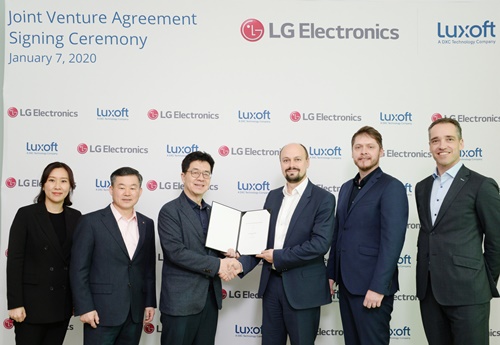 LG전자-룩소프트, 조인트벤처 설립 협약식.jpg
