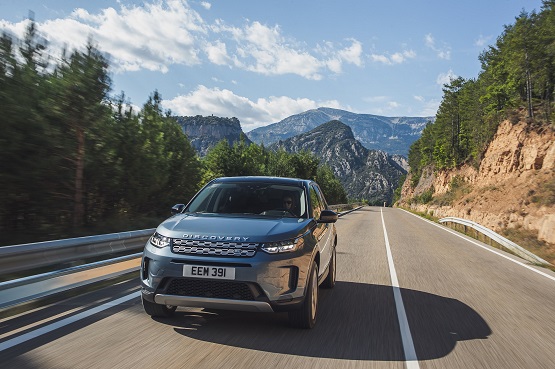 사진자료_랜드로버, 프리미엄 패밀리 SUV ‘뉴 디스커버리 스포츠’ 사전 계약 실시 (2).jpg