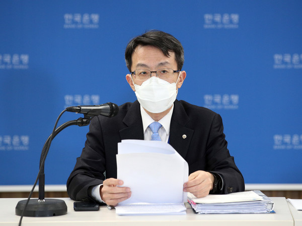 ▲이환석 한국은행 조사국장이 27일 서울 중구 한국은행에서 열린 경제전망 설명회에서 발언하고 있다.