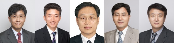 ▲(왼쪽부터) 김종민·이진석·박상욱·김동회·조영익 부원장보
