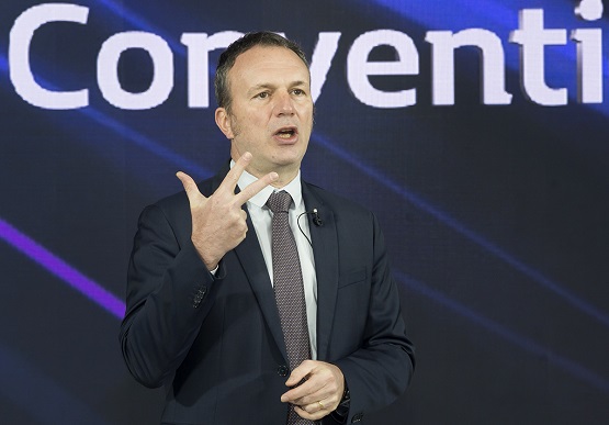 ▲도미닉 시뇨라