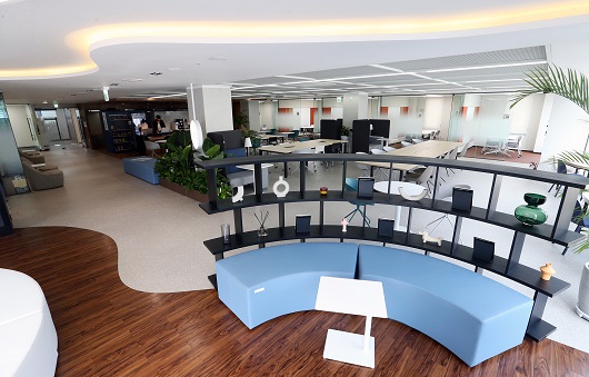 ▲ 서울 명동에 위치한 신한은행 '쏠 라운지' 전경