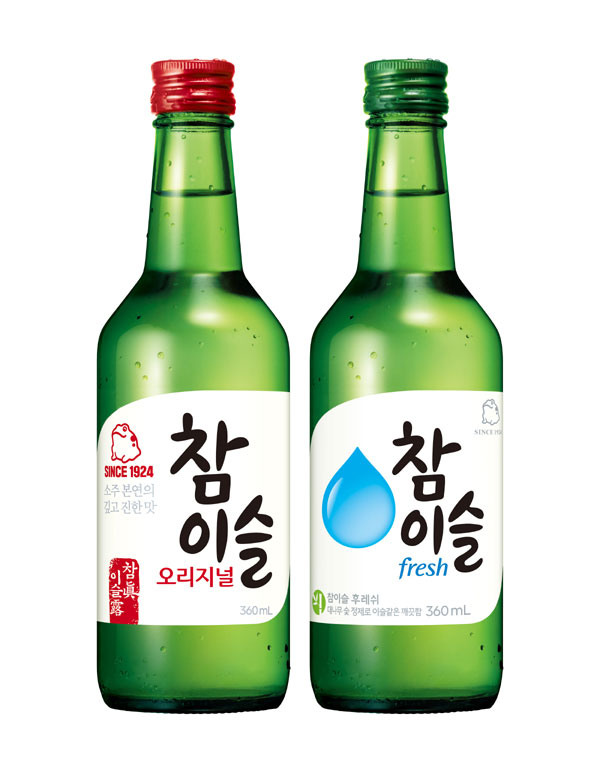 ▲참이슬 오리지널(왼쪽)과 참이슬 후레쉬