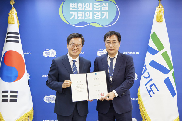 김동연 경기도지사(왼쪽), 강민석 대변인