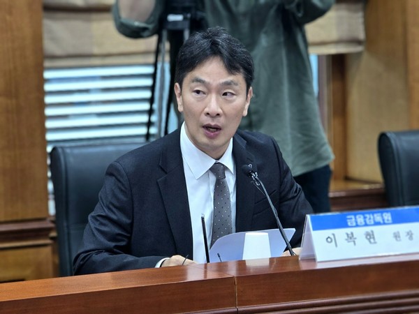 ▲이복현 금융감독원장이 3일 오전 금융투자협회 대회의실에서 열린 증권회사 CEO 간담회에서 증권업계에 혁신기업에 대한 투자를 당부했다.