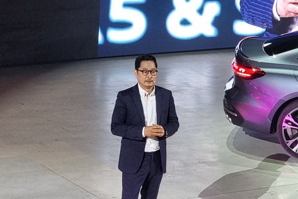 ▲박영준 아우디코리아 상무가 더 뉴 A5에 탑재된 PPC 플랫폼과 MHEV 플러스 시스템에 대해 설명하고 있다
