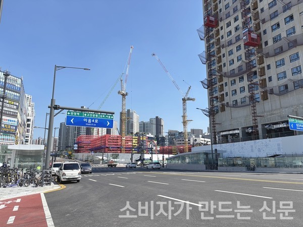 ▲공사가 진행 중인 아라역 일대