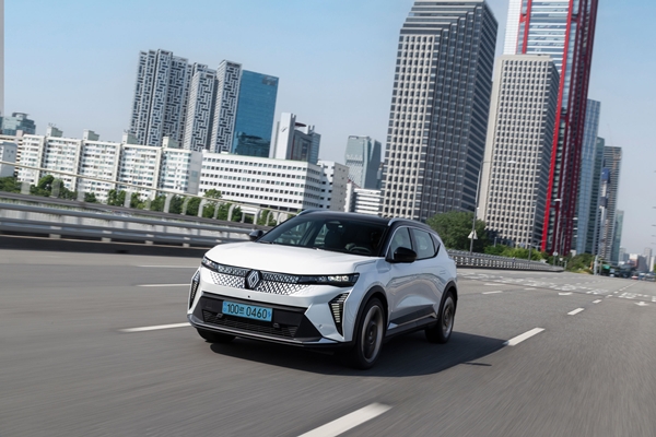 ▲르노코리아 '세닉 E-테크'