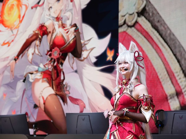 ▲원작 고증을 살린 코스프레쇼