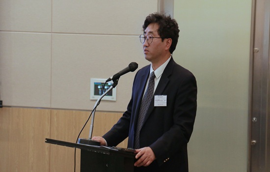 ▲ 이성복 자본시장연구원 선임연구위원이 20일 오후에 열린 '2025 소비자금융포럼'에서 주제 발표를 하고 있다.