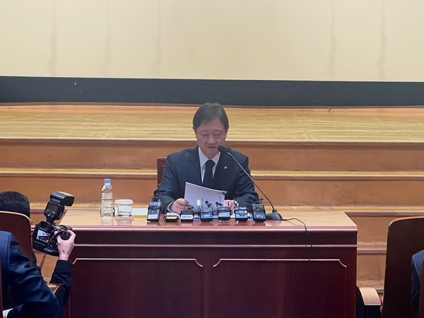 ▲이찬진 금융감독원장이 1일 열린 기자간담회에서 발언하고 있다.