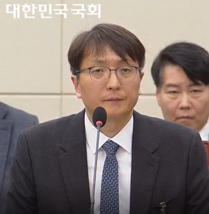 ▲박대준 쿠팡 대표가 질의에 답변하고 있다.