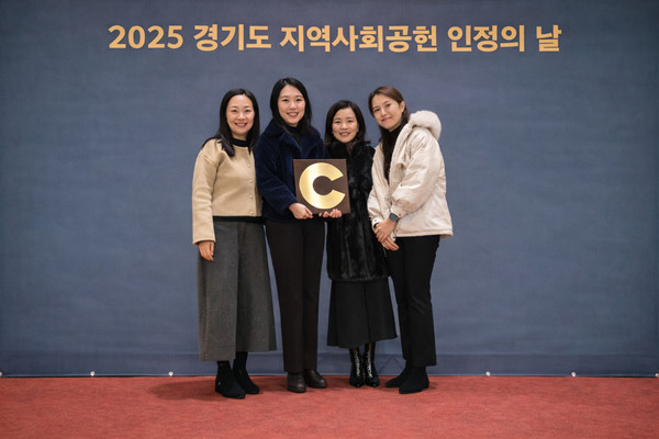 ▲한샘 고지운 마케팅본부 이사(가운데 우측)