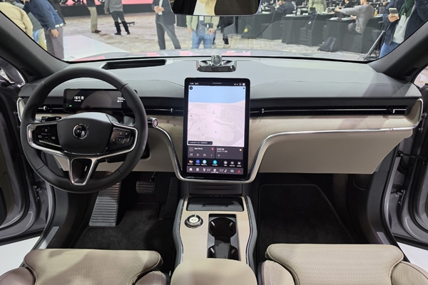 ▲EX90에는 볼보자동차가 자체 개발한 시스템인 ‘휴긴 코어’가 적용됐다. 사진=임규도 기자